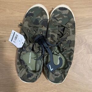 NEW! Size 7 Camp Slip on Sneakers